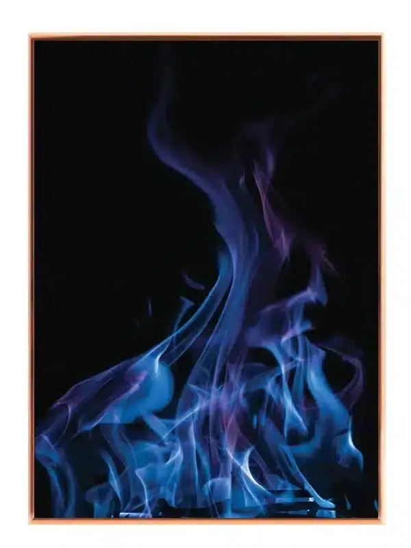 Blå Flammer i Mørket Plakat