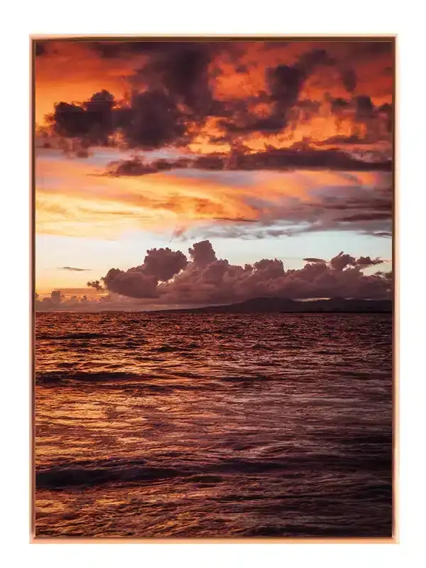 Ildrød Solnedgang Over Havet Plakat