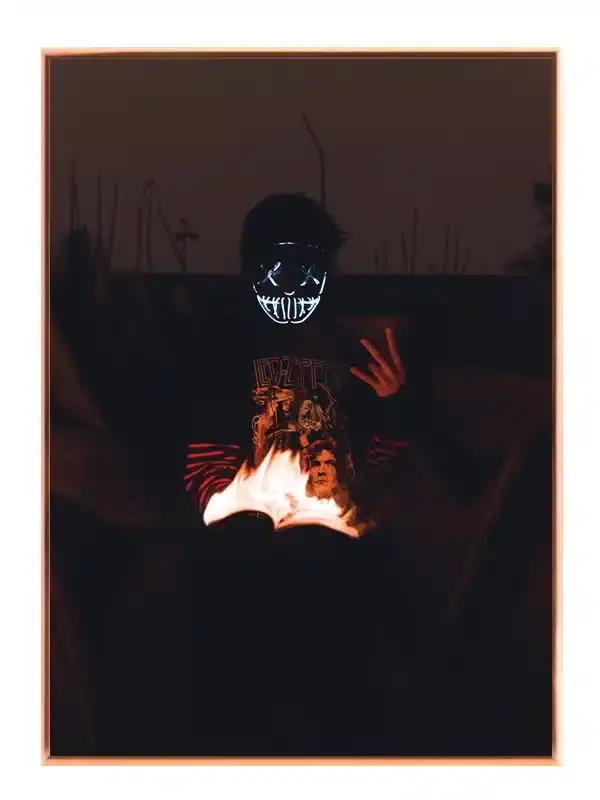 Flammende Mørke Maskerade Plakat