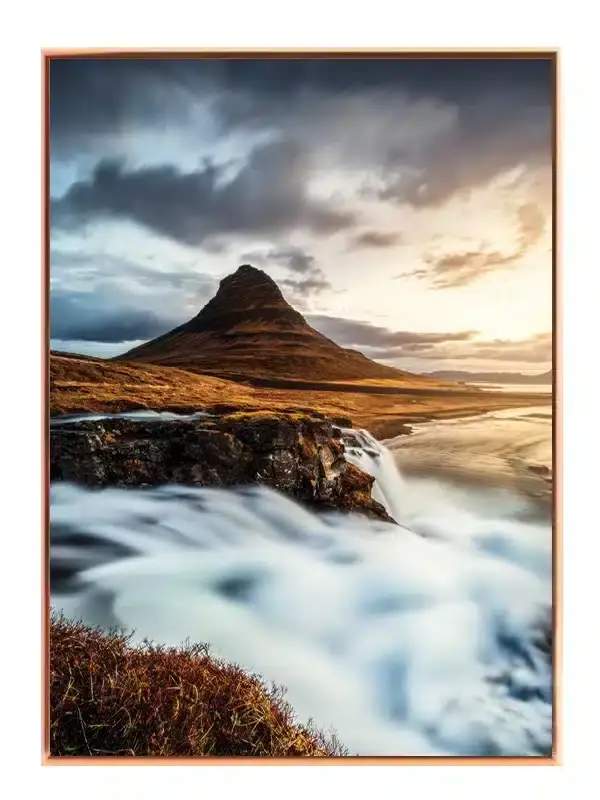 Bjergtop Ved Solnedgang Plakat