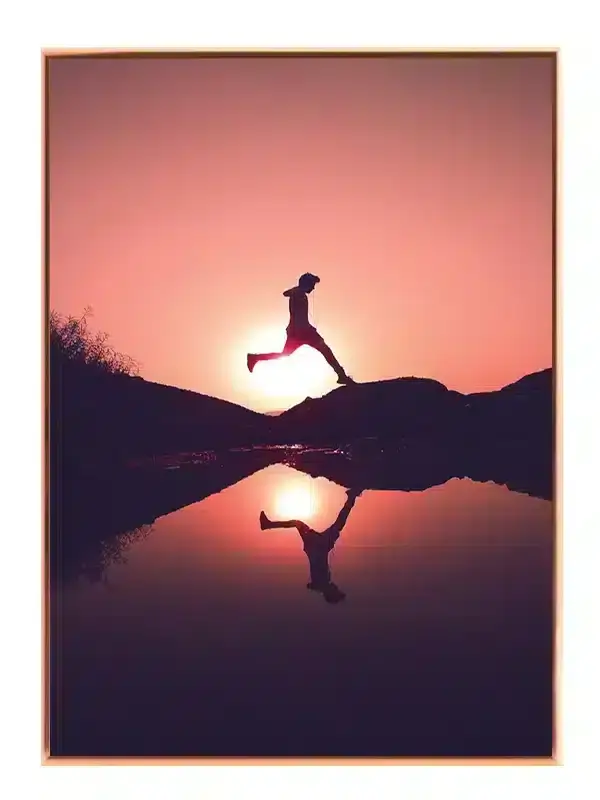 Springende Silhuet Solnedgang Plakat