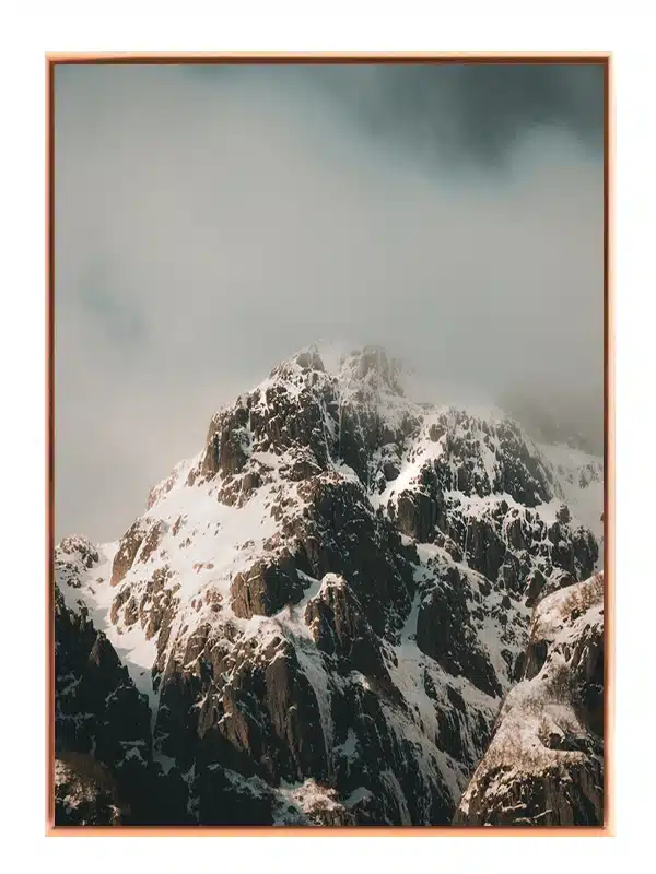 Sneklædt Bjergtop i Dis Plakat
