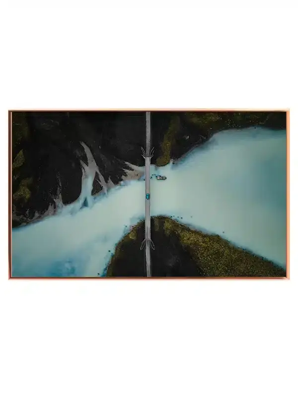 Bro Over Mælkehvid Flod Plakat