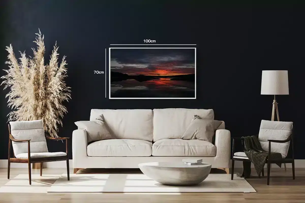 Ildrød Solnedgang Over Sø Plakat