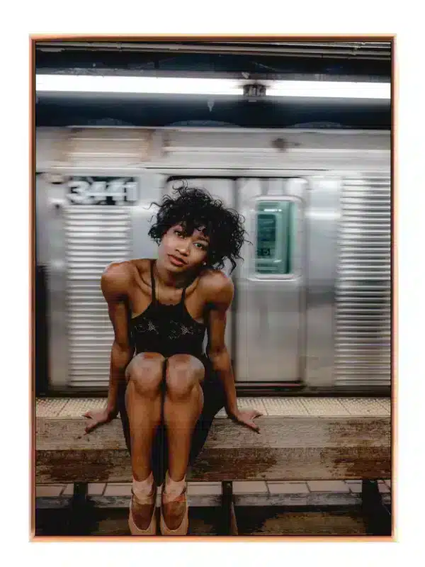 Grafisk Ballerina ved Metroperron