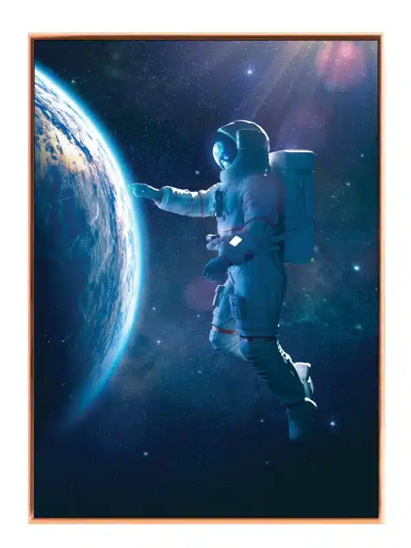 Astronaut Svæver Mod Jorden