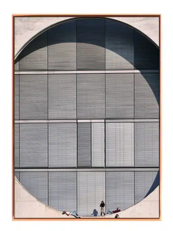 Cirkelformet Facade med Lameller