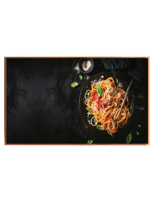 Pasta tallerken tomatsauce basilikum med mørk