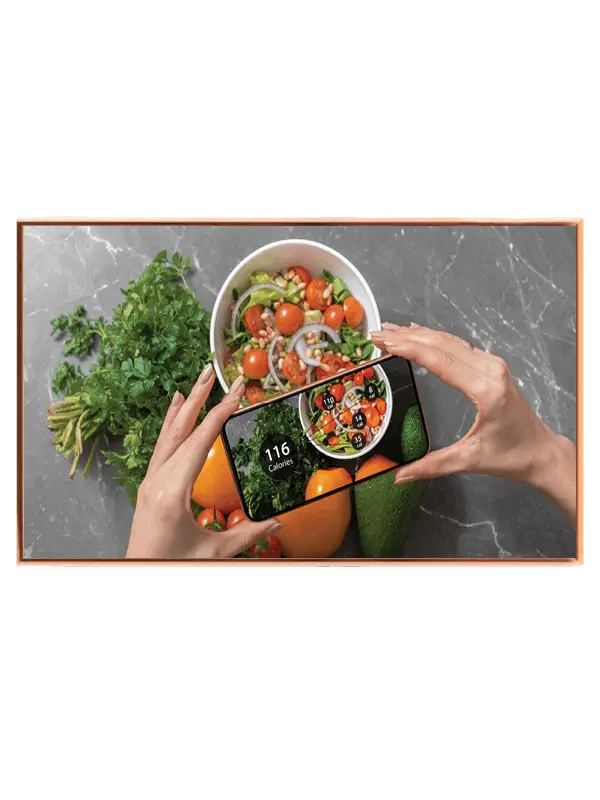 Salat smartphone hænder grøntsager med typografi