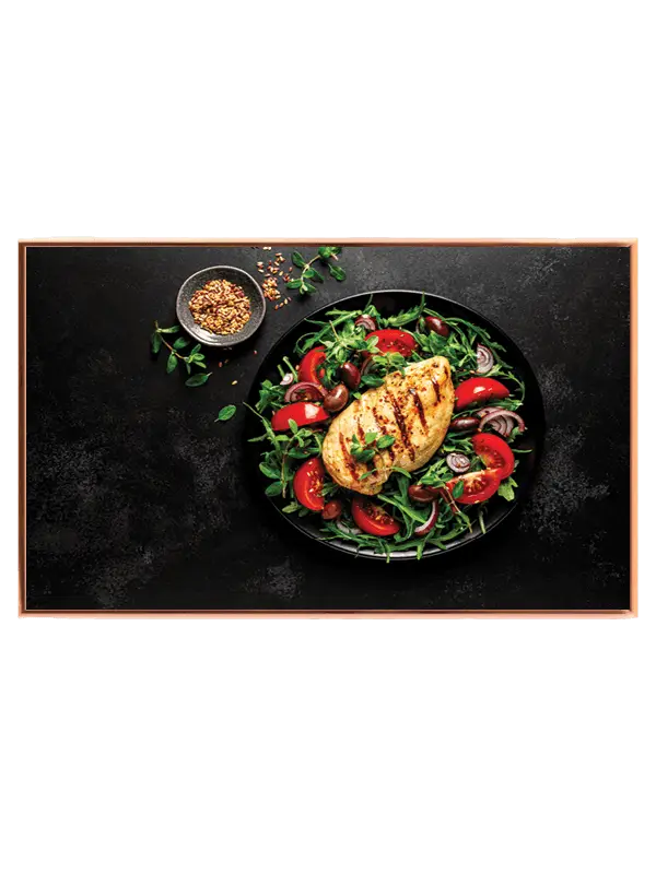 Kyllingebryst salat tomater skål med overflade