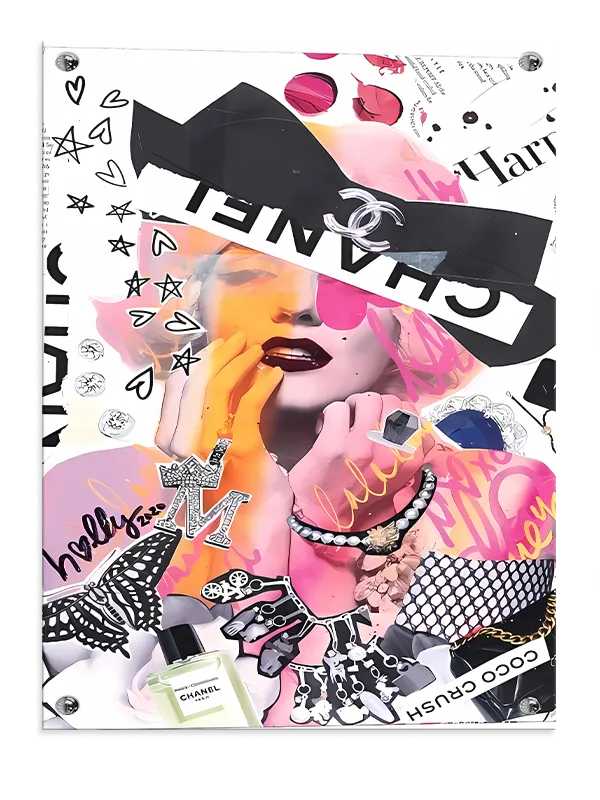 Kvindeportræt læber hænder smykker med collage