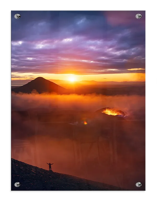 Vulkanudbrud Ved Solnedgang Plakat