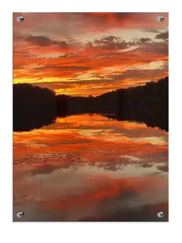 Ildrød Solnedgang Over Sø Plakat