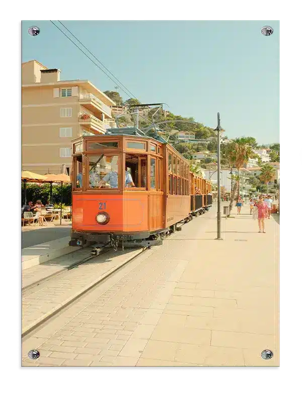 Orange Sporvogn ved Promenaden
