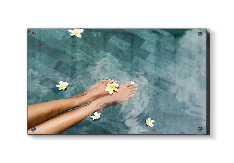 Fødder vand blomster med refleksioner fliser