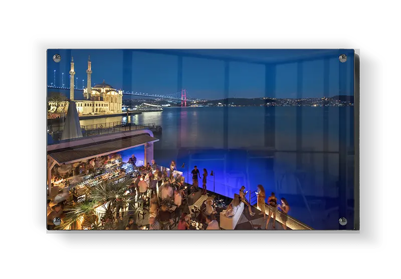 Nightlife By The Waterfront