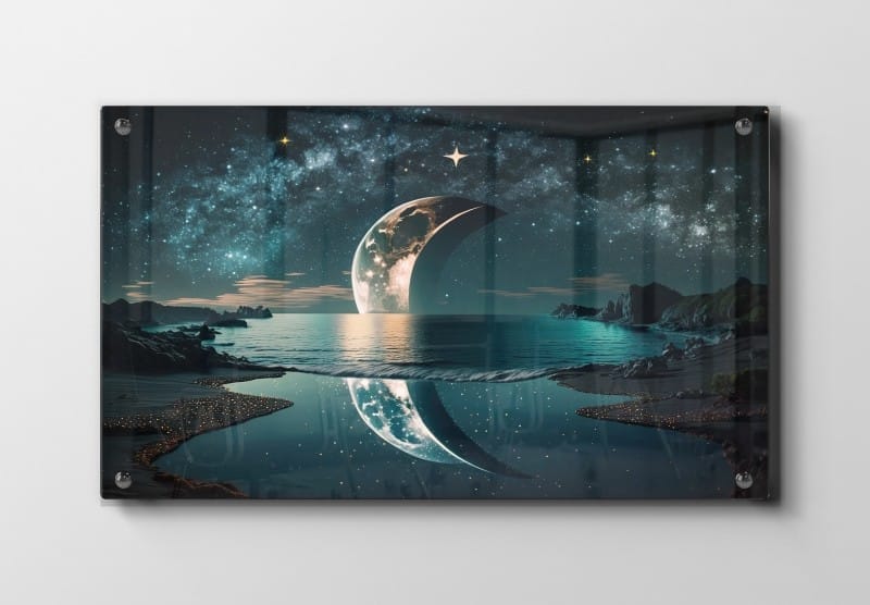Halvmåne Over Stille Kyst Plakat