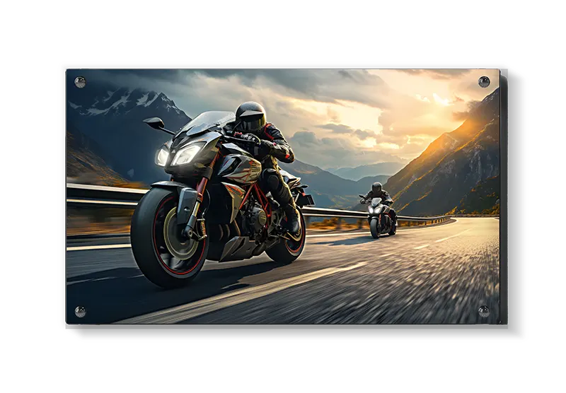 Eventyrlige Motorcykler i Solnedgang
