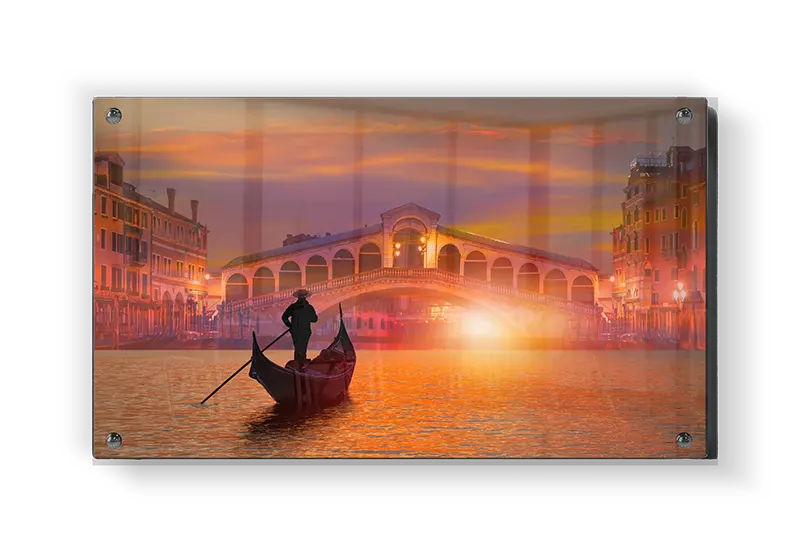 Gondol Sunset Over Canal